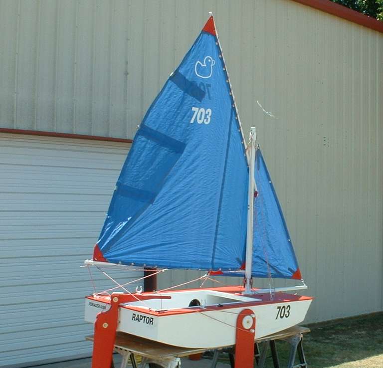 simple standing lug sail