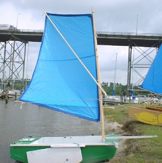 traditional 4 sided sprit sail