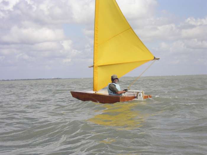 reefing a mutton sprit sail